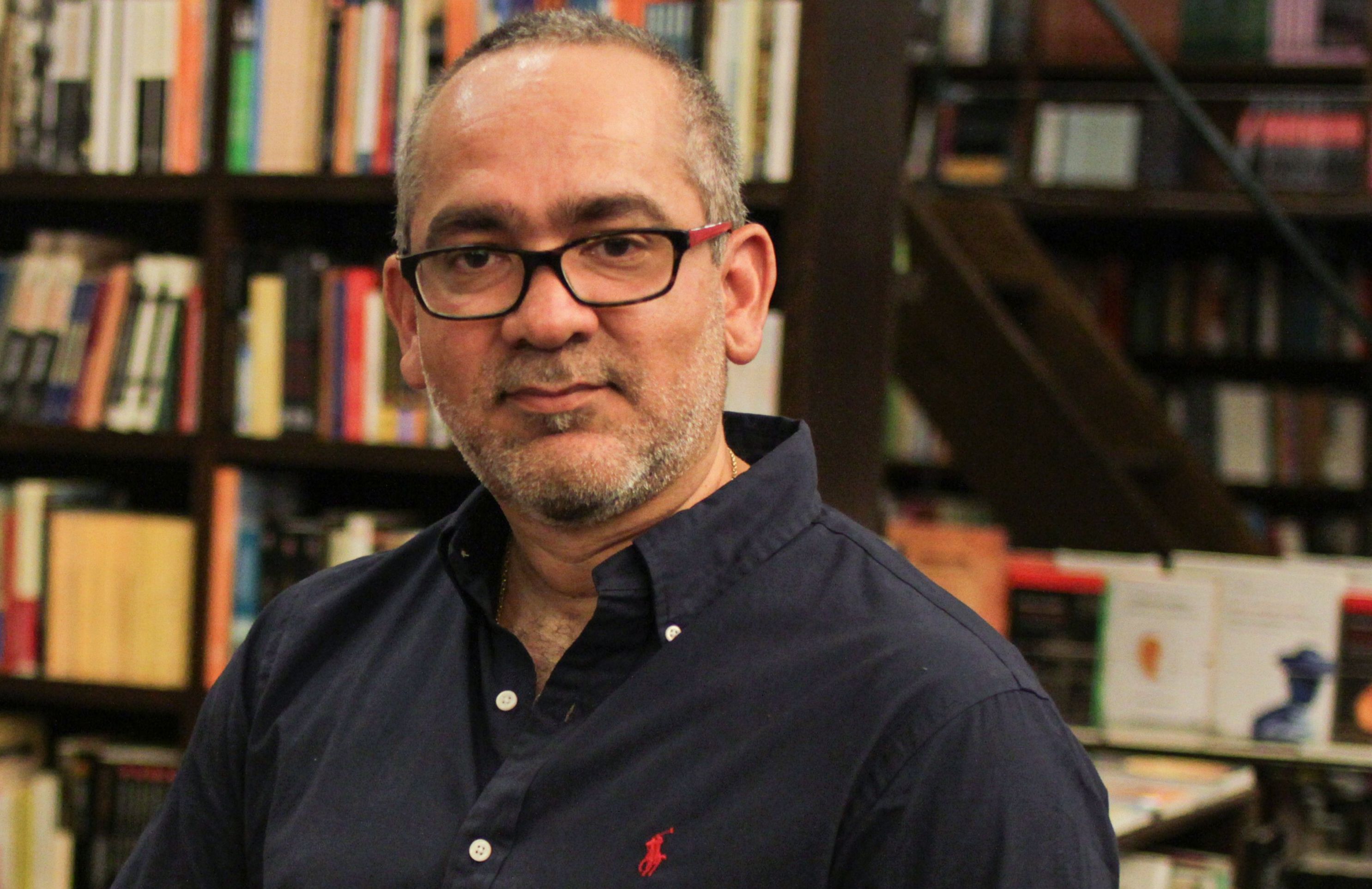 El Anticuario – Gustavo Faverón Patriau